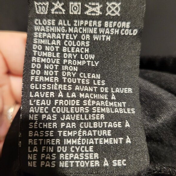 New Balance Women's Half-Zip Jacket - Picture 8 of 9